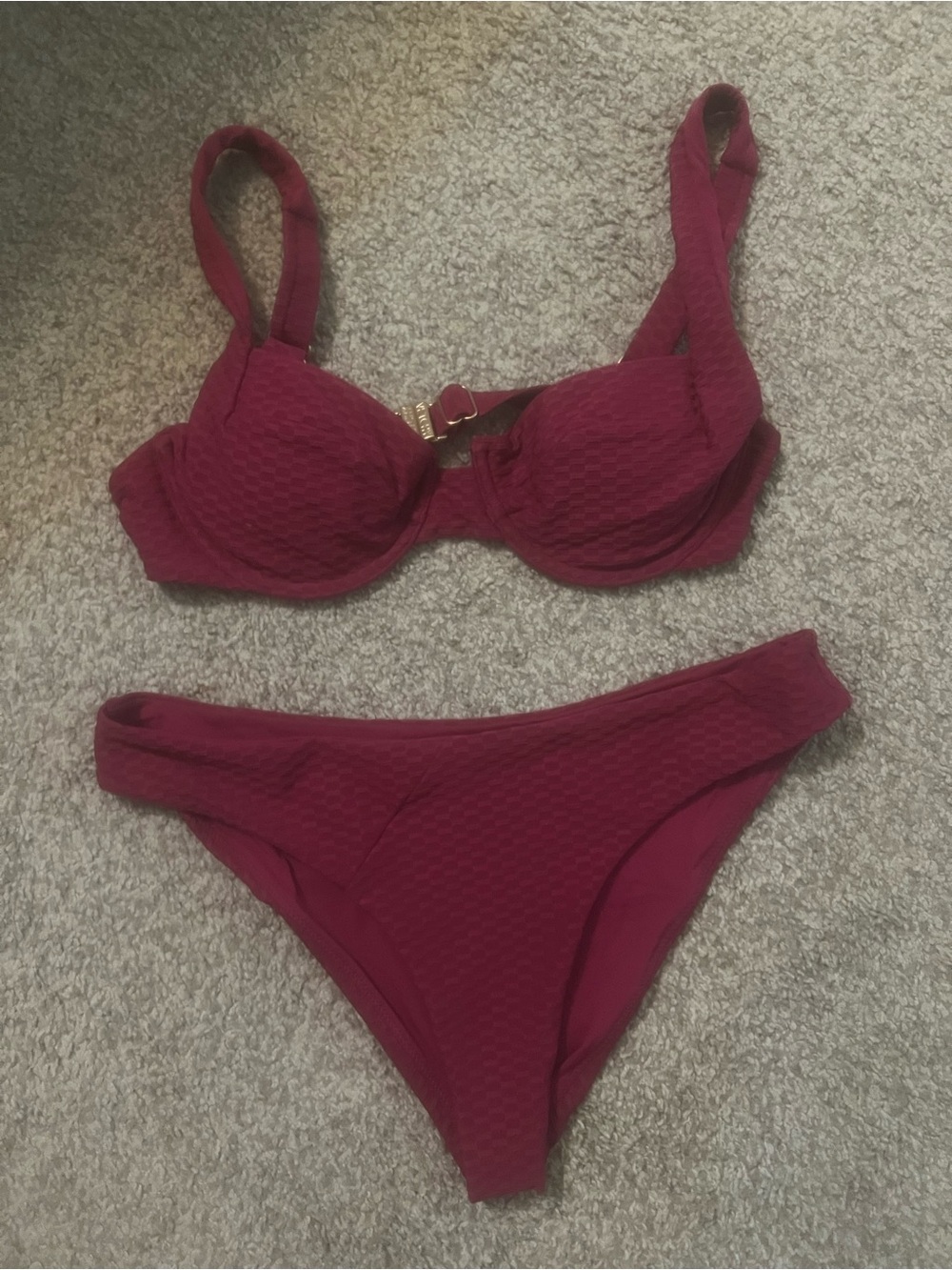 Vetchy Women’s Textured Burgundy Bikini Set